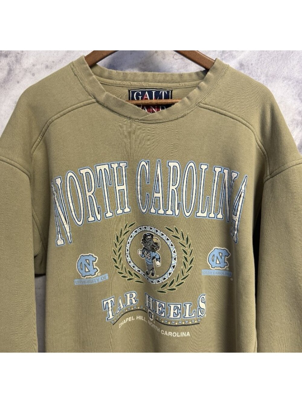 Vintage North Carolina Tar Heels Sweatshirt Galt Sand NCAA College Large